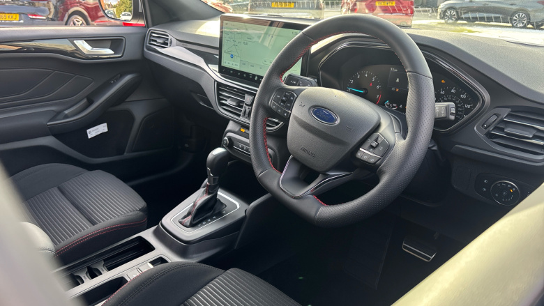 Ford Focus 1.0 EcoBoost Hybrid mHEV 155 ST-Line 5dr Auto Petrol Hatchback